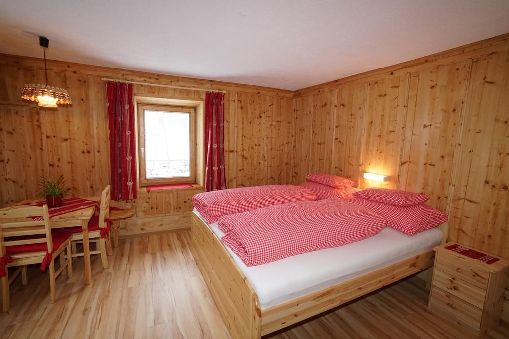 Haus Ruetzbach Apartment Neustift im Stubaital Phòng bức ảnh